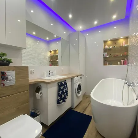Apartament Przy Plazy De Luxe 70m2 Apartment